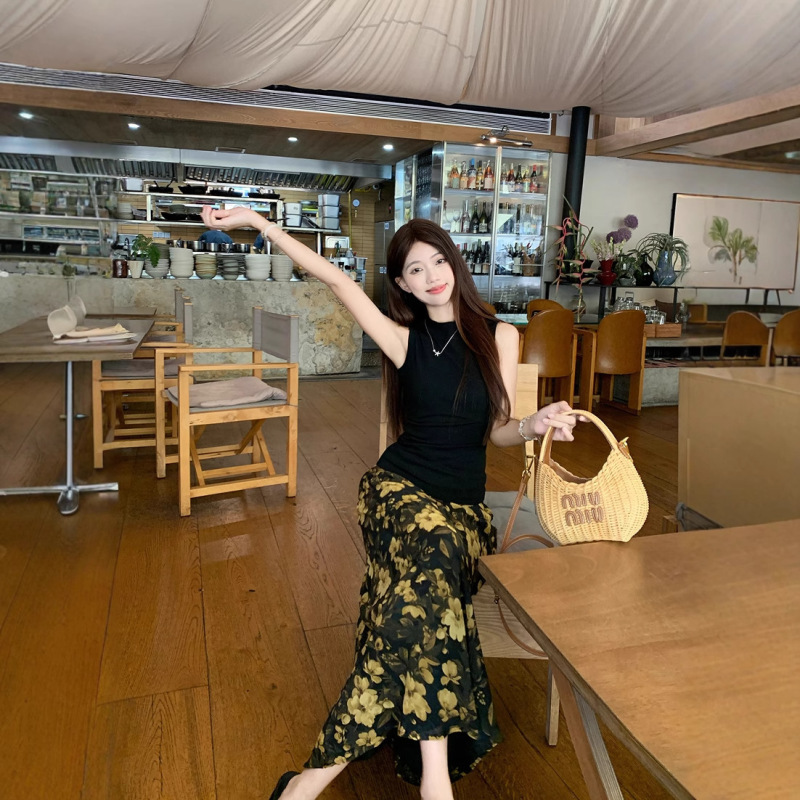 リアルショット夏のレトロなスタイルイエローローズ花柄Aラインスカート女性用+ピュアセクシーホットガールノースリーブTシャツトップ|undefined