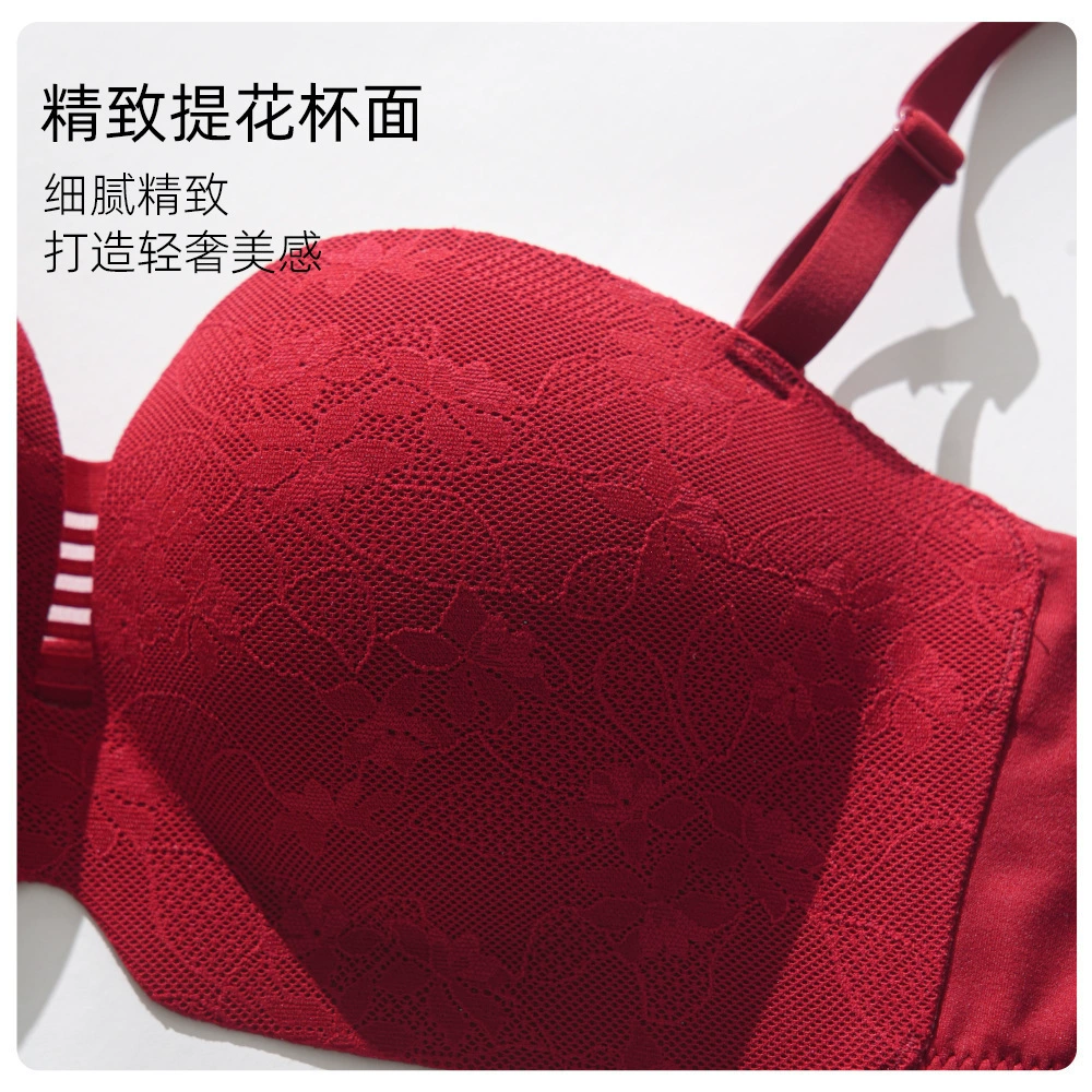 Red lace supporting underwear, comfortable non-slip removable straps