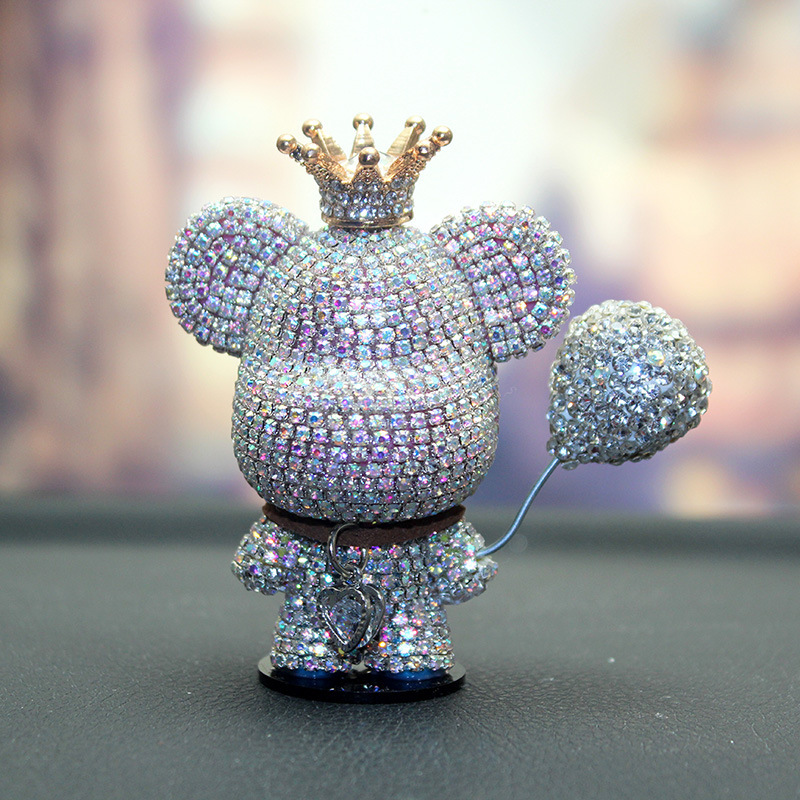 Decoraciones interiores de automóviles creativas adornos de diamantes lindos violentos osos adornos interiores de automóviles mujeres