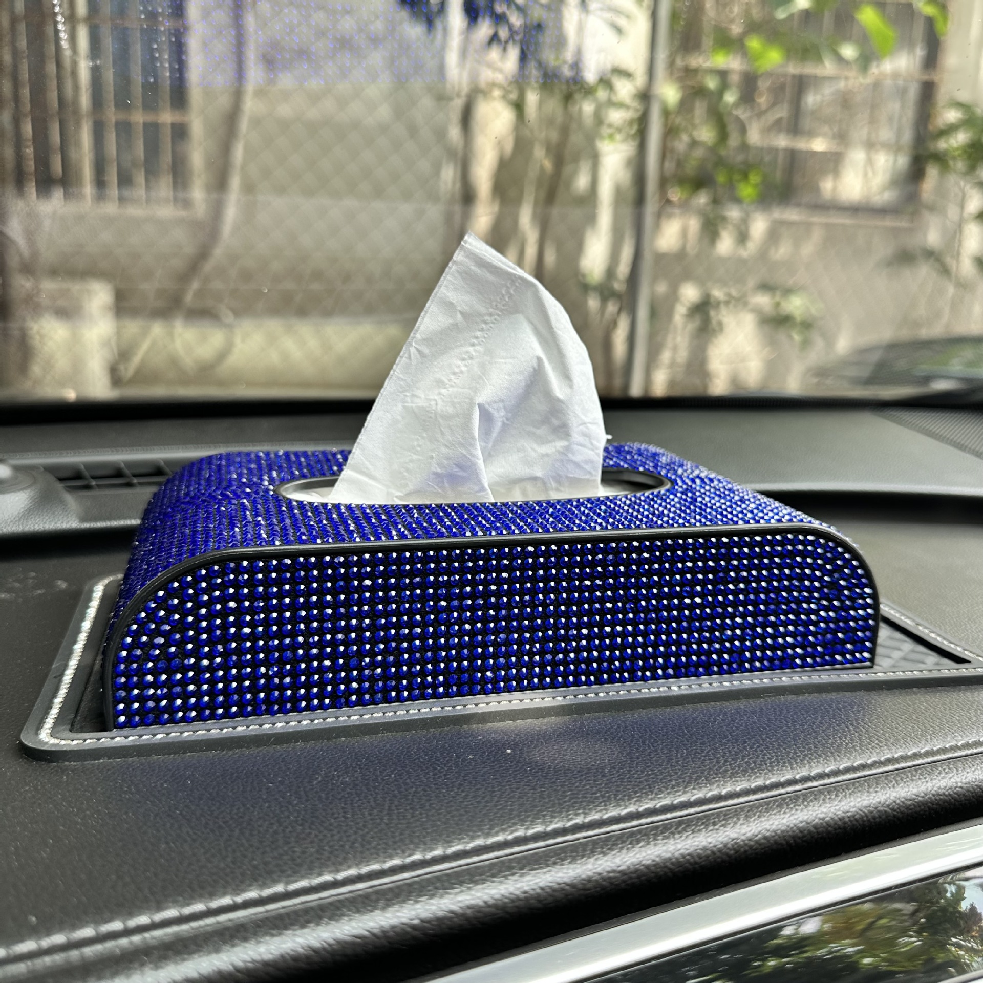 Diamond-Encrusted Car Tissue Box, Creative Car Interior Tissue Box, High-End Car Tissue Cover, Fashionable Decoration