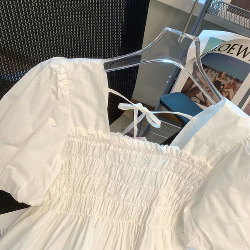 French pleated square collar bubble short-sleeved shirt for women in summer, beautiful Western-style small shirt, waist covering belly, all-match top