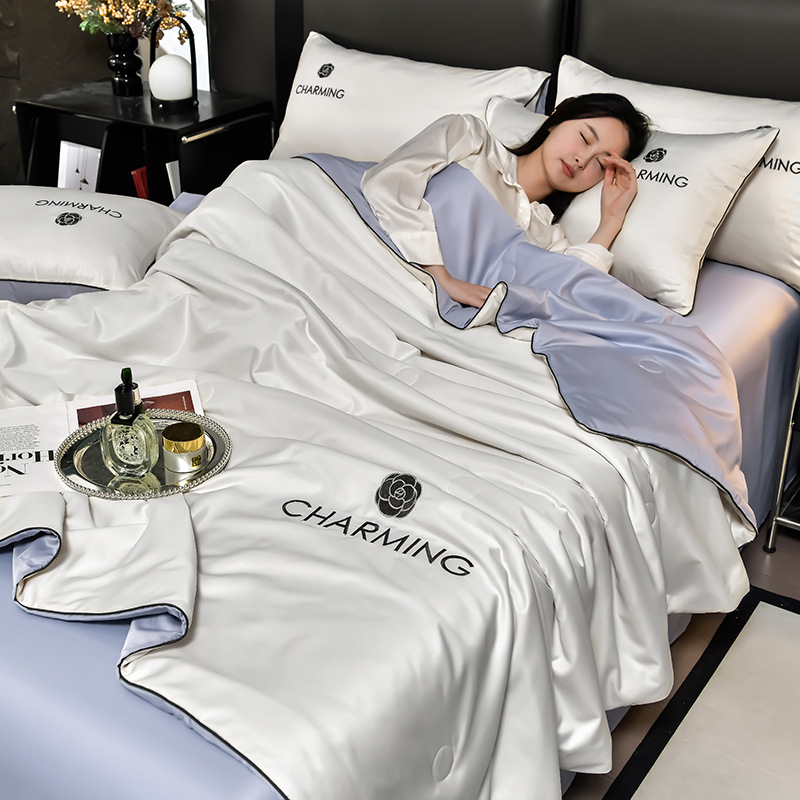 밀크 쉐이크 흰 바람 편지 보라색