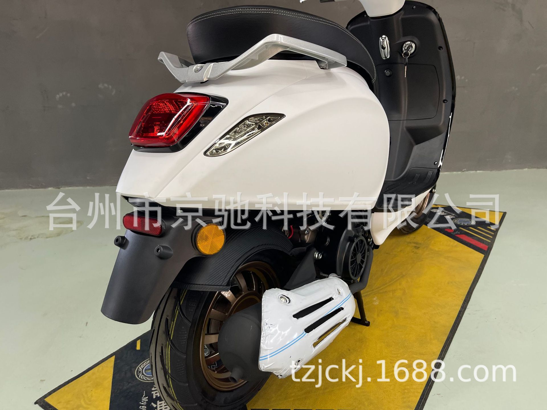 Small Vespa50Cc Scooter Manufacturer Wholesale Cross-Border Supply of New Southeast Asian Vietnamese Motorcycles