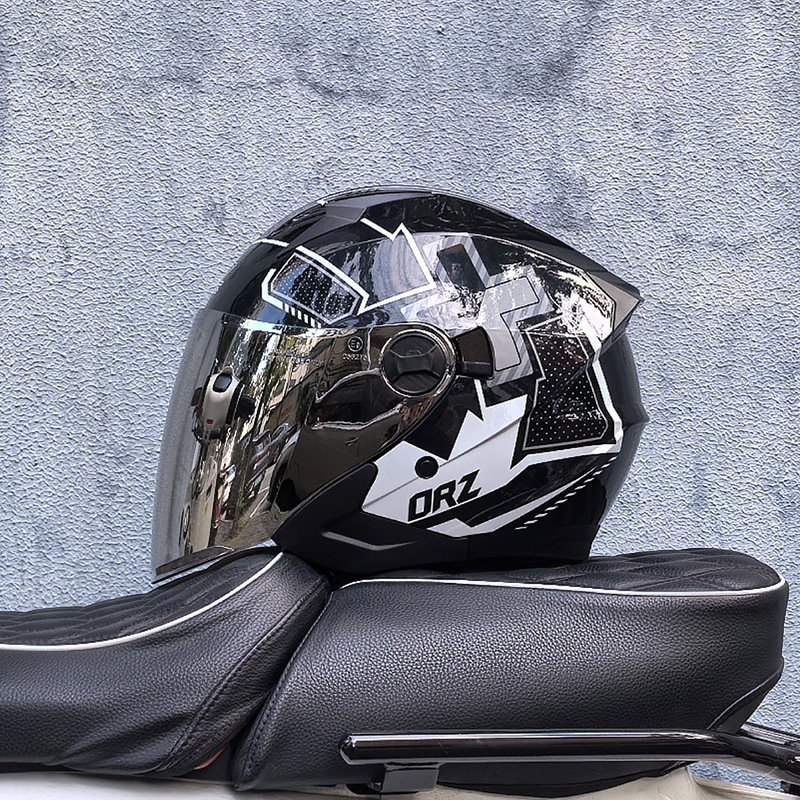 Juego blanco con plateado