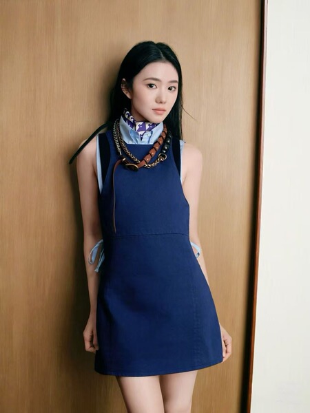 Fashionable retro suspenders sleevless