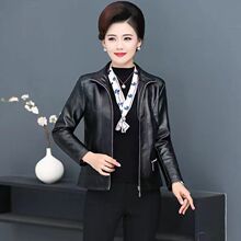 皮衣外套女2025春秋款中老年妈妈装50到60岁短款皮夹克气质优雅