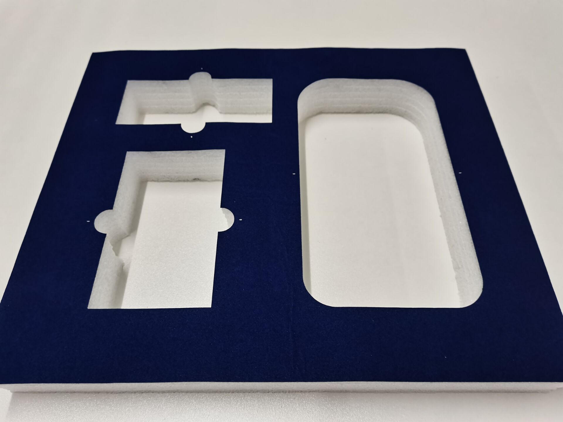 厂家供应白色EVA表蓝绒表红绒缓冲包装泡沫/成型异形EVA表绒布