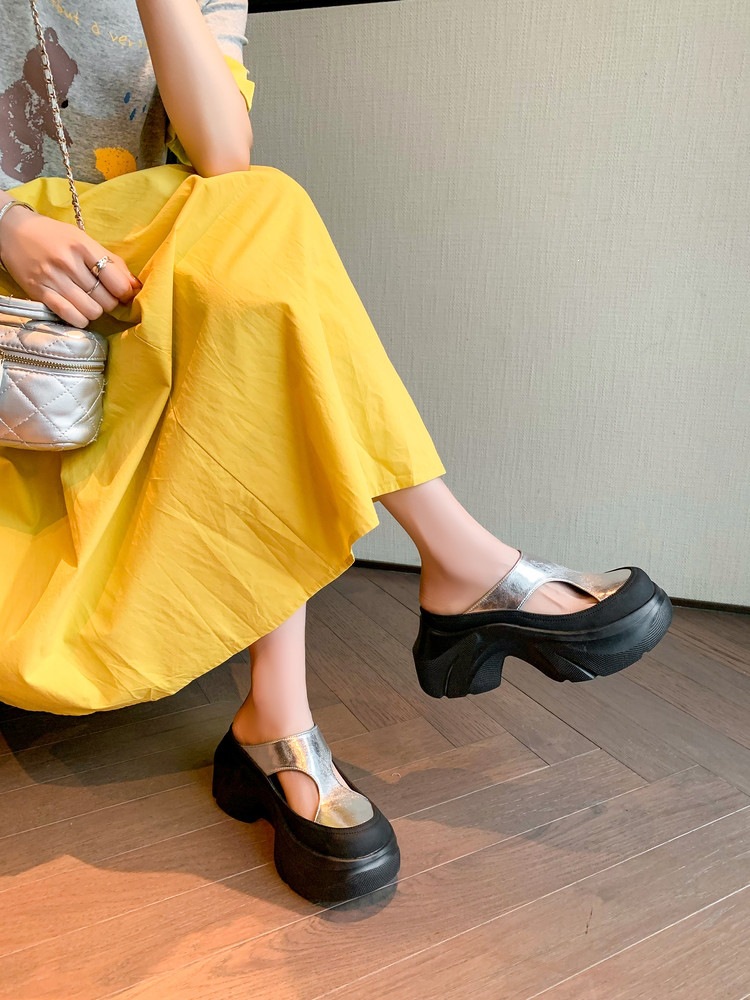 Dép sandal nữ da thật họa tiết da báo đế xuồng cao gót 9 cm — Trang chủ, màu đen, bạc chi tiết 21