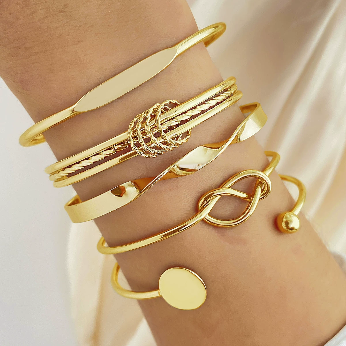 Bracelet Set European Style, 7-Piece Gold-Tone Stackable Cuffs, Mixed Patterns