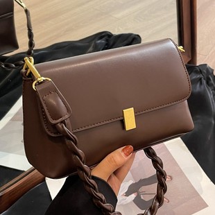 Cross-border New Niche Summer Bag Women's French Style Light Luxury Retro Underarm Bag Twist Shoulder Strap Crossbody Small Square Bag