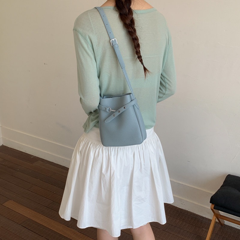 Diseño de nicho de moda nuevo bolso de hombro universal coreano mini 2026 bolso inclinado de verano para mujeres cubo de agua de teléfono móvil