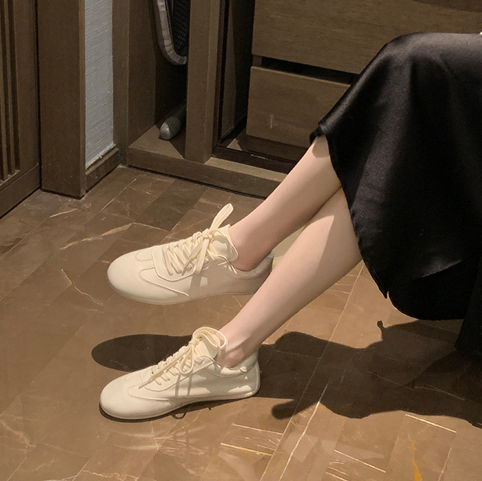 Versión de piel de oveja ~ cuero real correa de cabeza redonda zapatos blancos transpirables para mujeres 2024 nuevos zapatos deportivos casuales Agande zapatos de entrenamiento