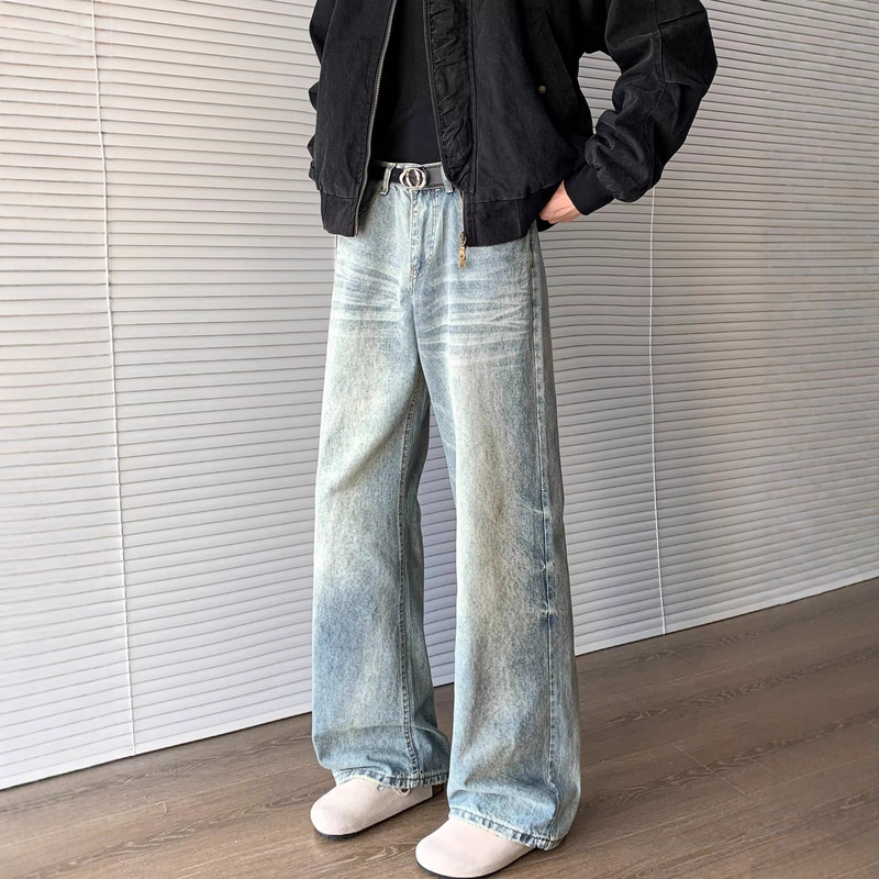 American High Street Hip-Hop Whiskered Floor-Length Straight-Leg Jeans for Men with a Loose Design in Light Blue Wide-Leg Pants