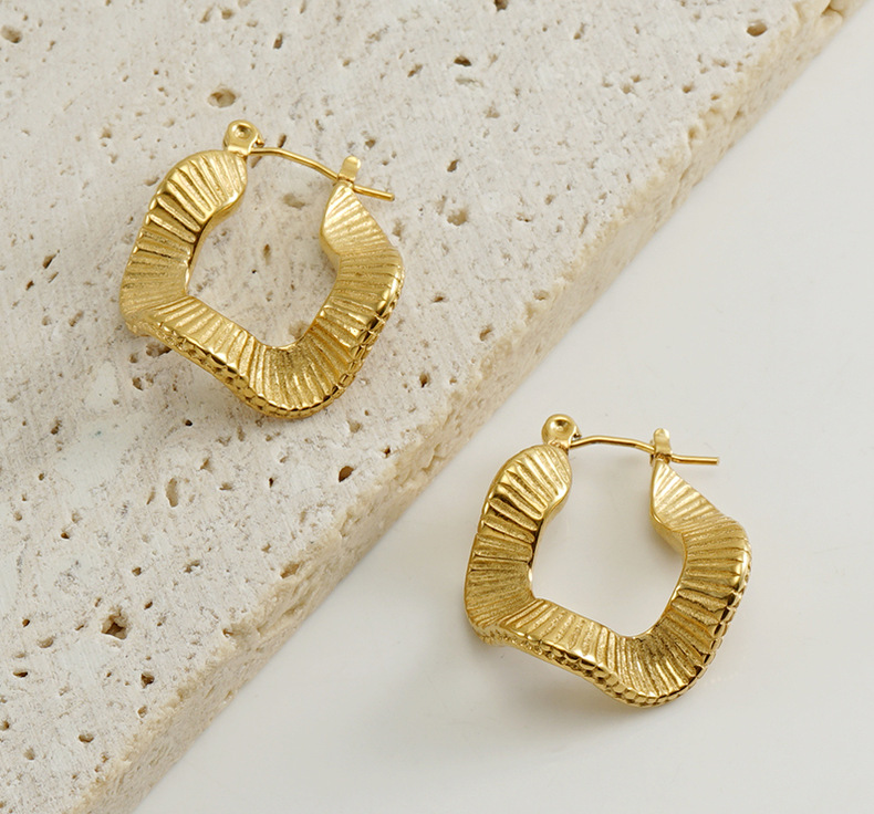 304 Stainless Steel Material Solid Color Pattern Women'S Gender PVD Coated 18K Gold Plated Solid Color 304 Stainless Steel Fashion Waterproof Non Tarnish Earrings