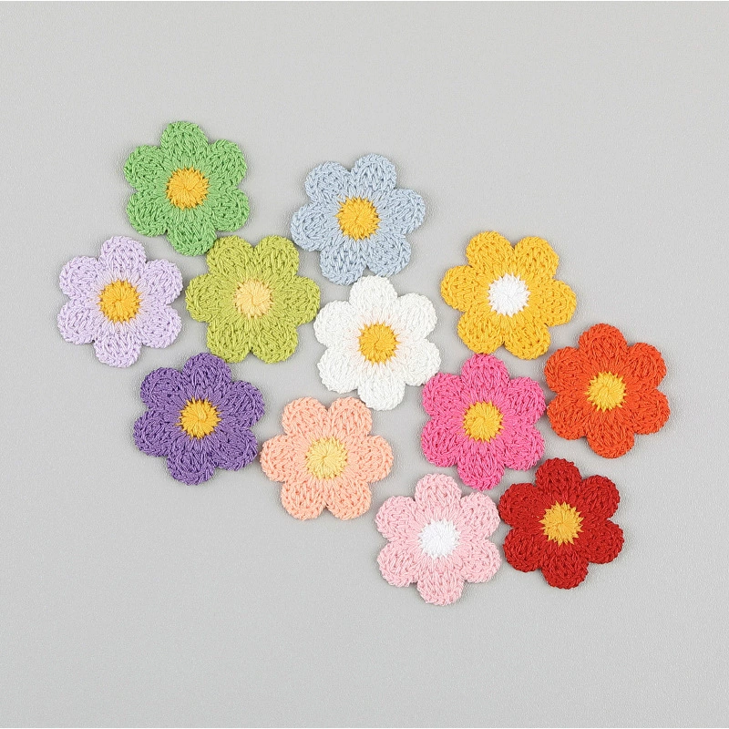 Вязаные нашивки в виде маленьких подсолнухов для декора одежды, обуви, головных уборов, свитеров, шарфов и других аксессуаров.