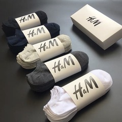 夏の靴下の男性の運動の足湯の店は厚い吸汗の使い捨てのメーカーの卸売りの靴下の見えない純色を増加します。