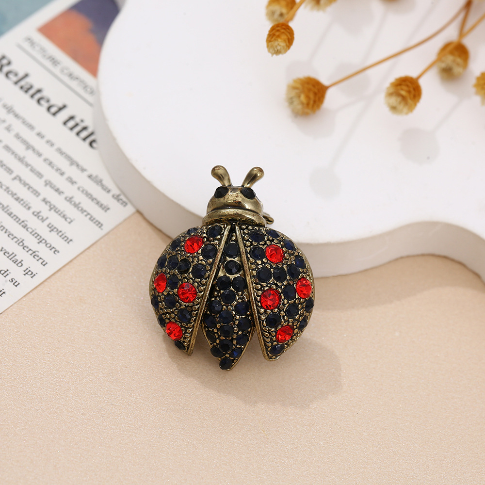 Zircon Inlay Material Elegant Cute Pin Insect Alloy Zircon Unisex Brooches