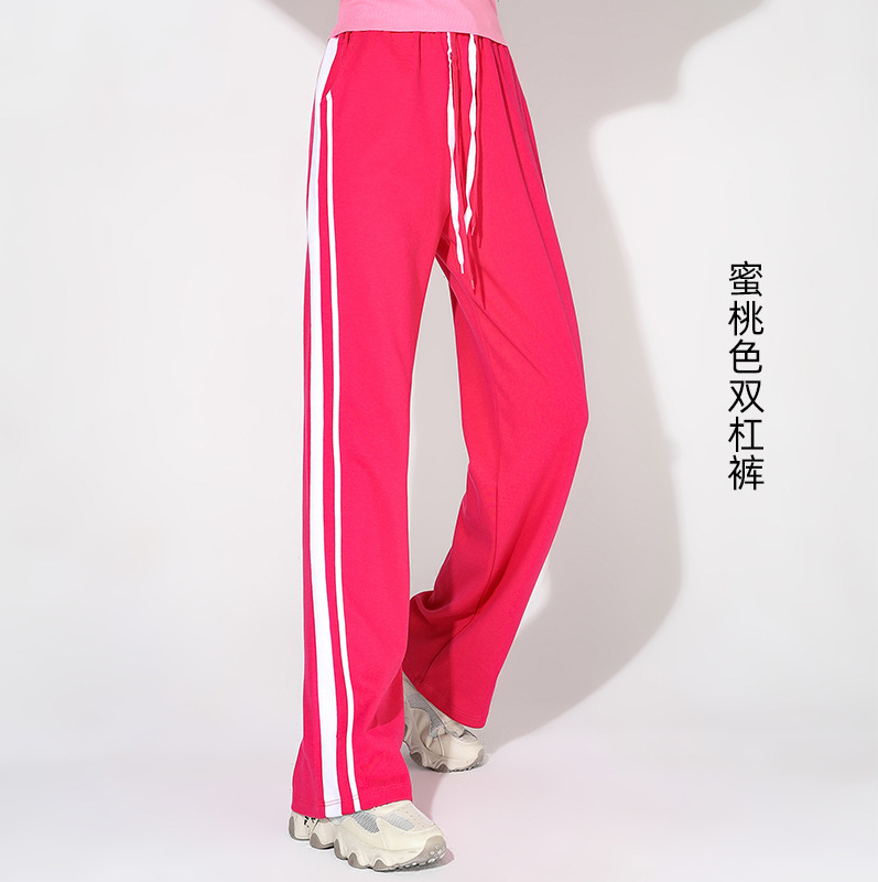 広場のダンスの服装の秋冬の新型の中高年の団体の演技の服の運動のレジャーの3セットの女性の鬼の歩のダンスの服|undefined