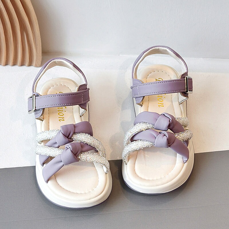 Sandálias para niñas 2026 verano nuevo estilo de moda infantil zapatos de playa variados niños grandes huecos zapatos de princesa de dedo abierto image 4