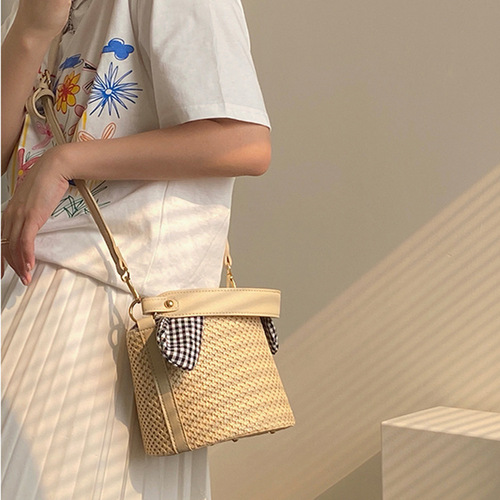  New Butterfly Bow Grid Wicker Bucket Bag Fashion Versatile Single Shoulder Crossbody Charming Wicker Handbag for Women