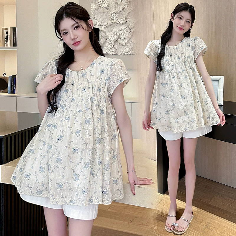 Реальный выстрел беременной женщины летом новый сладкий модный костюм свободная вышитая рубашка с круглым вырезом