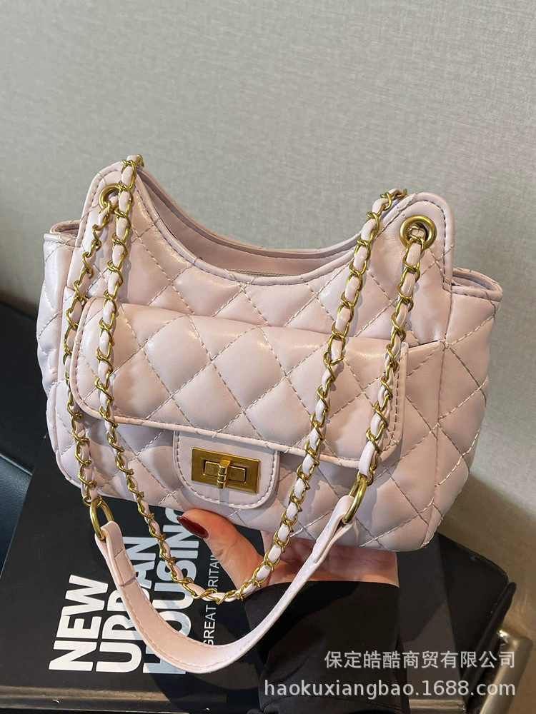 Летняя сумка через одно плечо, трендовая сумка на плечо, в стиле Chanel, сумка с цепочкой, городской стиль, интернет-звезда