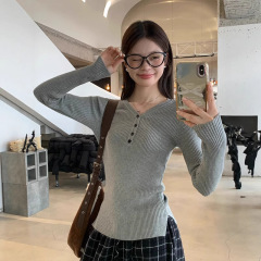 灰色V领针织衫内搭女秋冬小众设计感修身显瘦长袖打底衫毛衣上衣