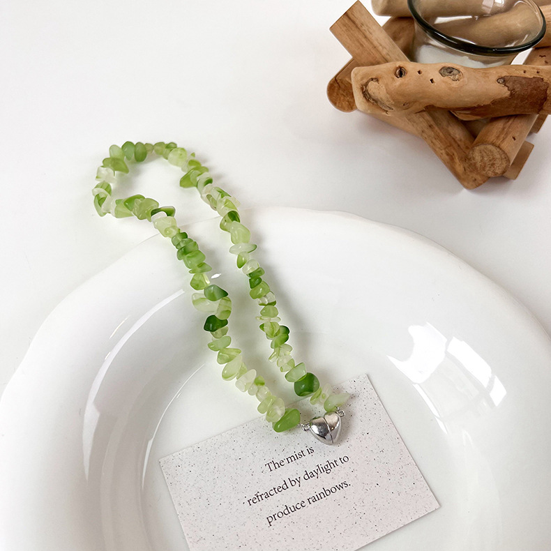 Fashion Magnet Heart Shaped Pendant Green Beaded Necklace Accessories