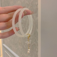 山治白茶詩集は一歩一歩腕輪の気質になります。