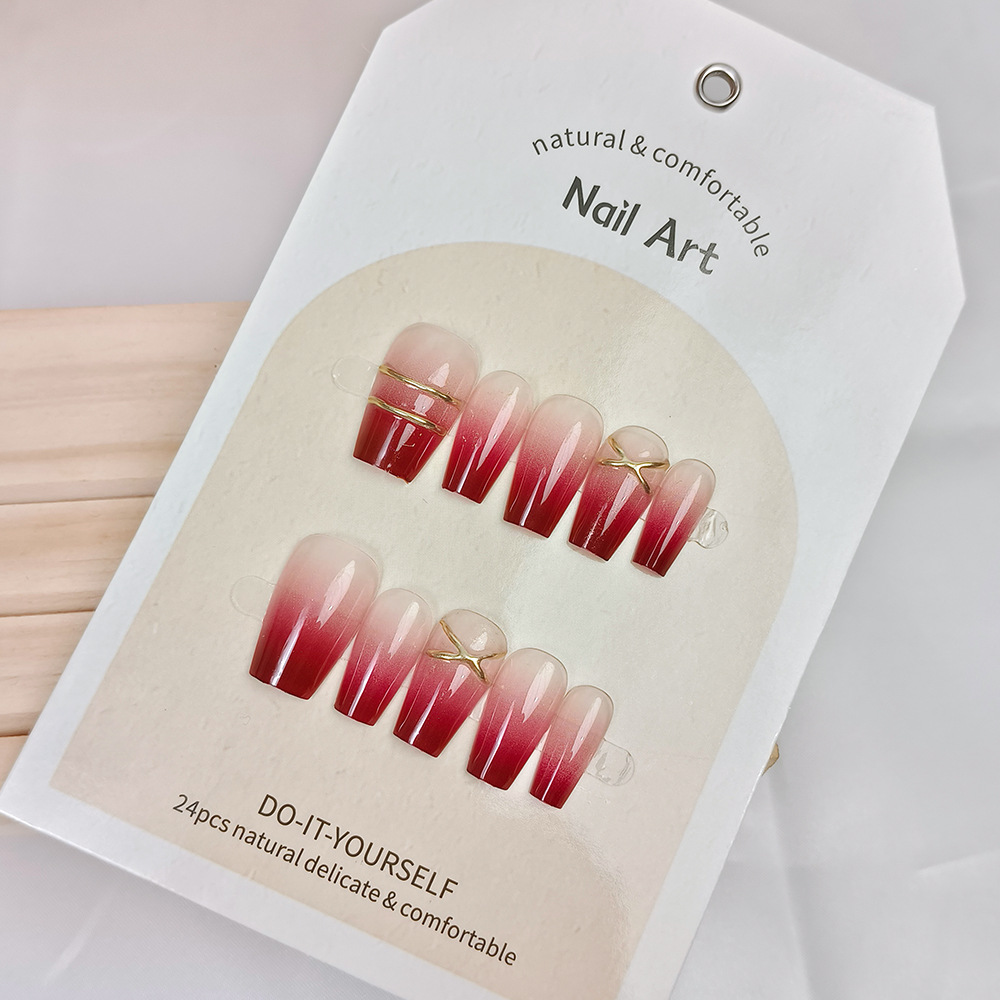 Arte de uñas al por mayor para Año Nuevo, arte de uñas hecho a mano con tendencia nacional roja del Año de la Serpiente, pegatinas de uñas con efecto ojo de gato y fuegos artificiales con un toque de alta gama.