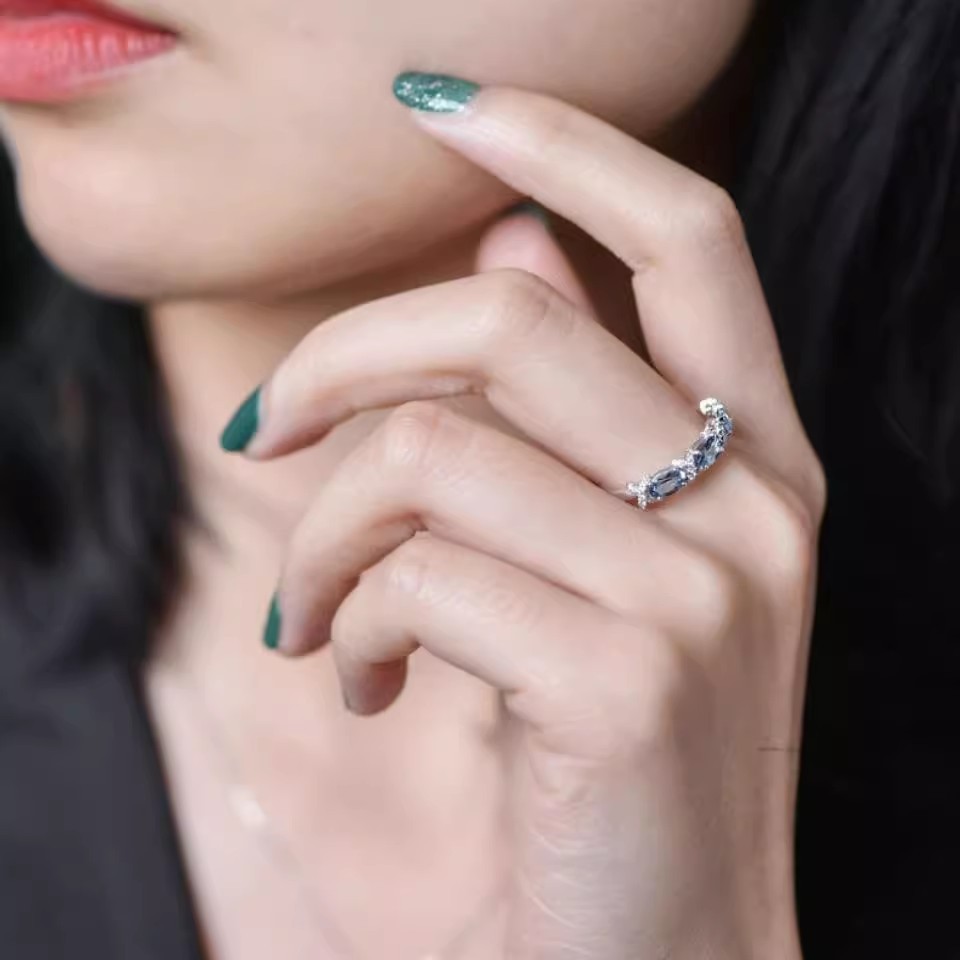 Natural Crystal And Gemstone Charm For Positive Energy And Peace_voghion.com