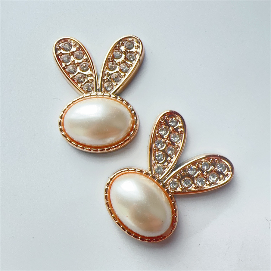 Nuevos troyanos gafas conejo ángel caja de teléfono joyería agujero hebilla de zapatos material flores accesorios joyería clips