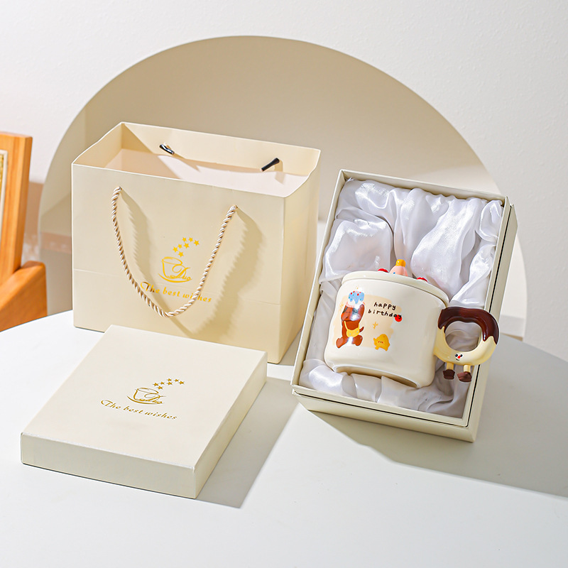 Creativo encantador de dibujos animados taza de pastel de cumpleaños taza de cerámica taza de regalo taza de café casera taza de agua taza de pareja