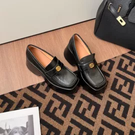 女式皮靴;女式时装单鞋;女式休闲单鞋