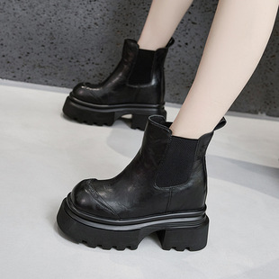 Thick-soled Martin Boots Women's Autumn and Winter 2024 New Inner Height Boots Thick Heel Short Boots One-step All-match Smoke Tube Boots