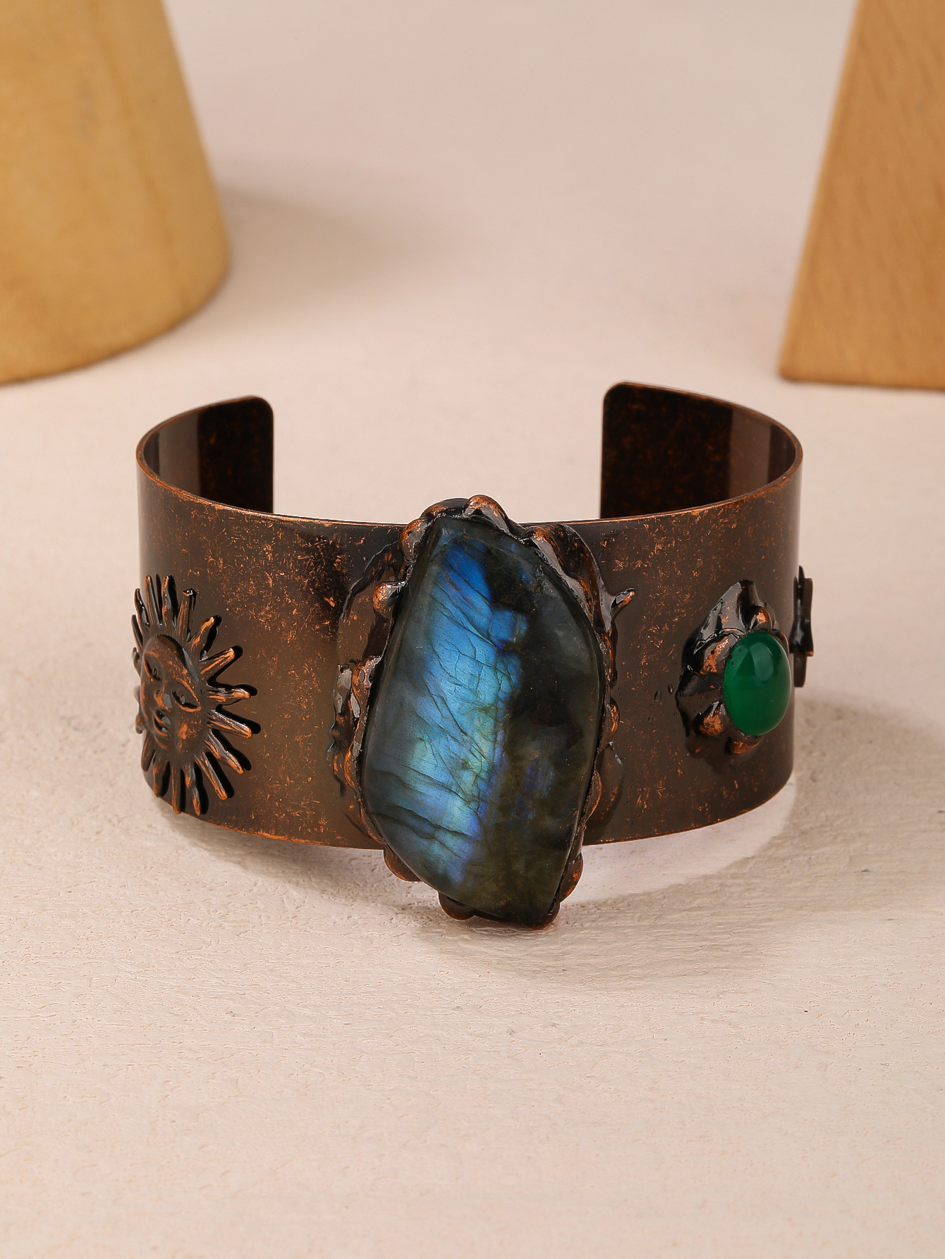 Daily Occasion Copper Material Wholesale Jewelry Retro Geometric Sun Copper Labradorite Handmade Inlay Bangle