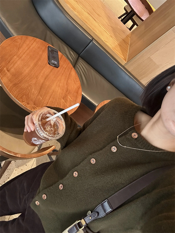 Ju Whitening~Olive Green Knitted Cardigan for Women! Autumn and Winter Soft and Waxy Retro Versatile Round Neck Casual Top Sweater Jacket