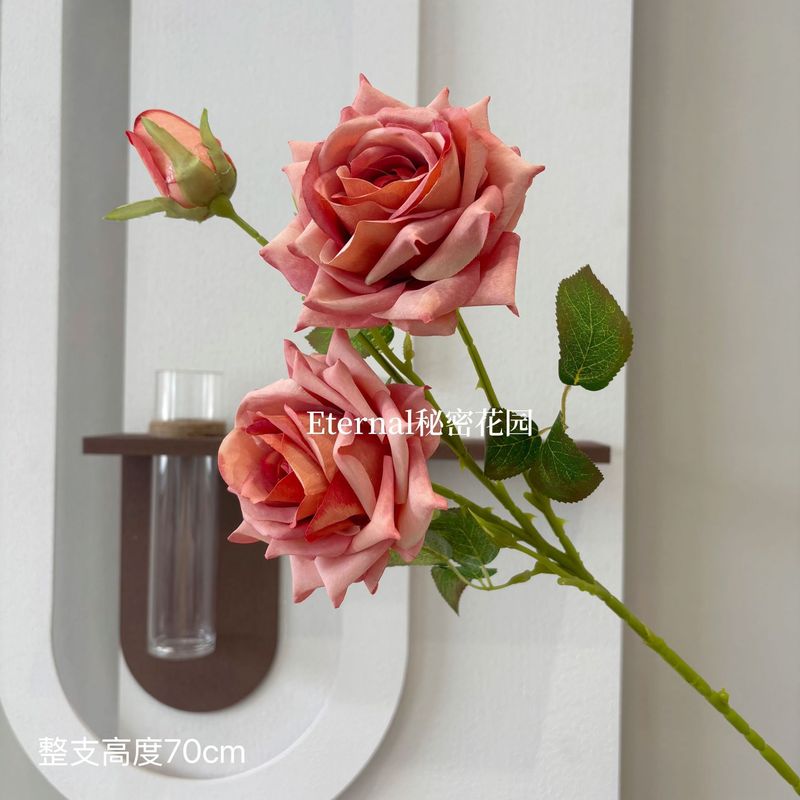 3頭のカローラのバラのシミュレーションモランディ系の結婚式の装飾の造景の偽の花の家の装飾の撮影の道具|undefined