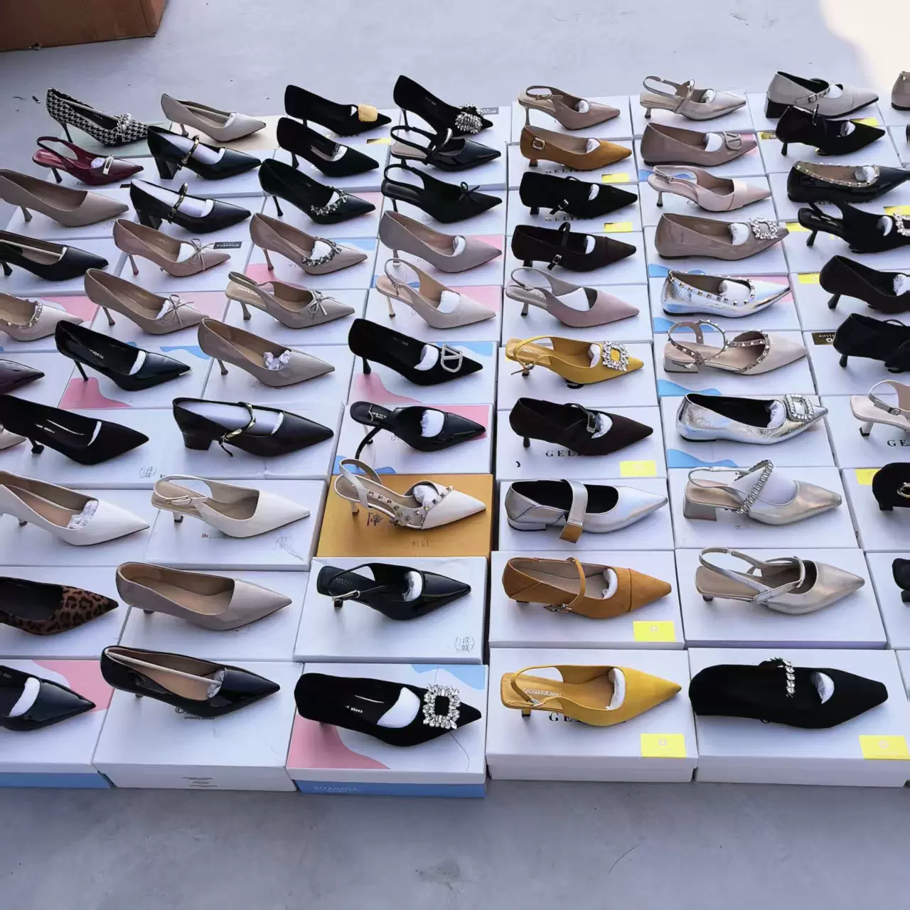 爆款性感水钻细跟高跟鞋女夏季新款蝴蝶结尖头气质礼服时装单鞋