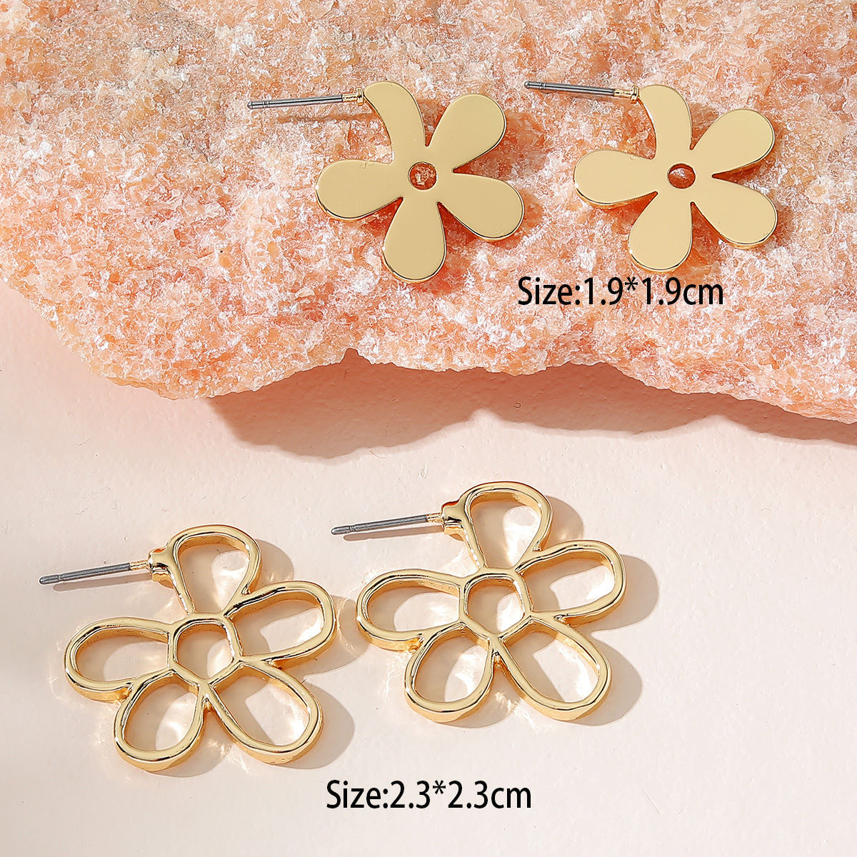 Fashion Jewelry Hollow Flower Shaped Alloy Stud Earrings display picture 2