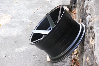 concave wheel hub 17/18 inch: Hub