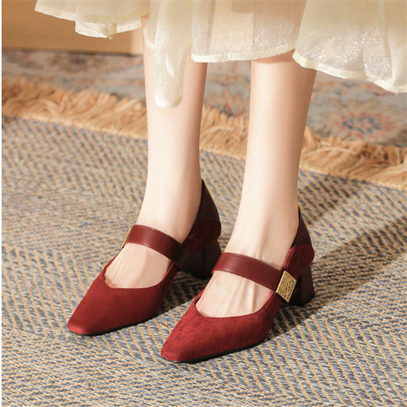 Pointed Toe Chunky Heel Women's Shoes 2026 Spring New Fashion Style with Single Strap Shallow Mouth Large Size High Heels Wholesale in Stock Pointed Toe Chunky Heel Women's Shoes 2026 Spring New Fashion Style with Single Strap Shallow Mouth Large Size High Heels Wholesale in Stock