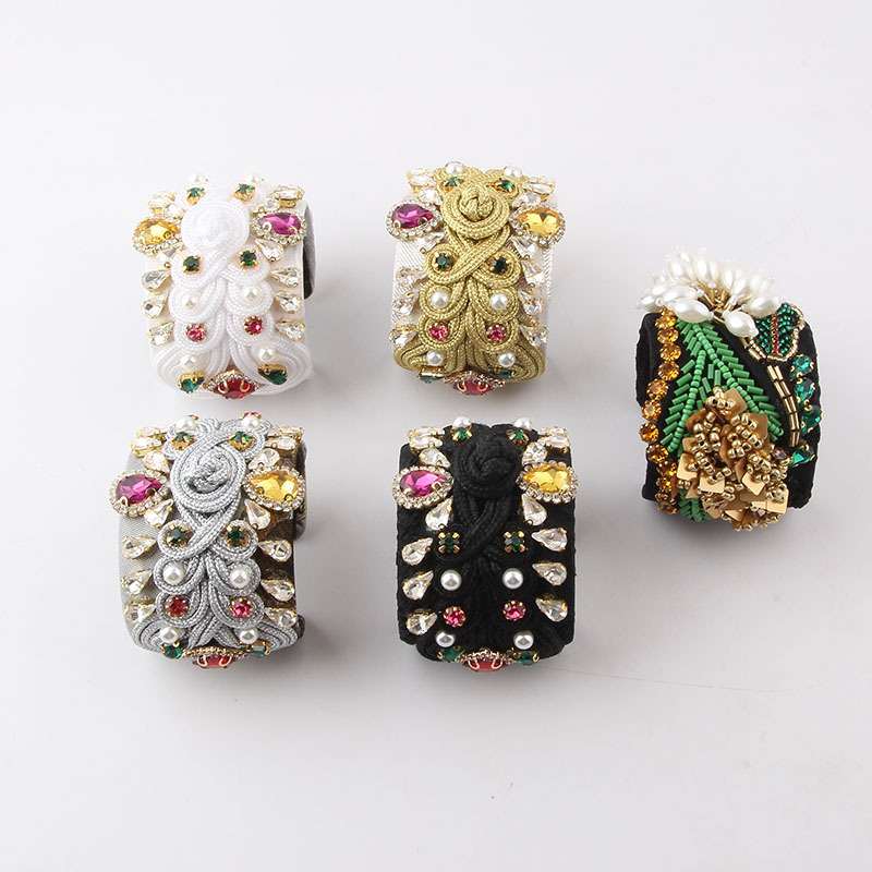 Baroque Style Water Droplets Metal Inlay Artificial Diamond Pearl Womenu0027S Bangle 1 Piece