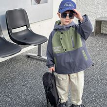 儿童外套2025新款春秋装酷帅男孩时髦连帽风衣男童秋装休闲冲锋衣