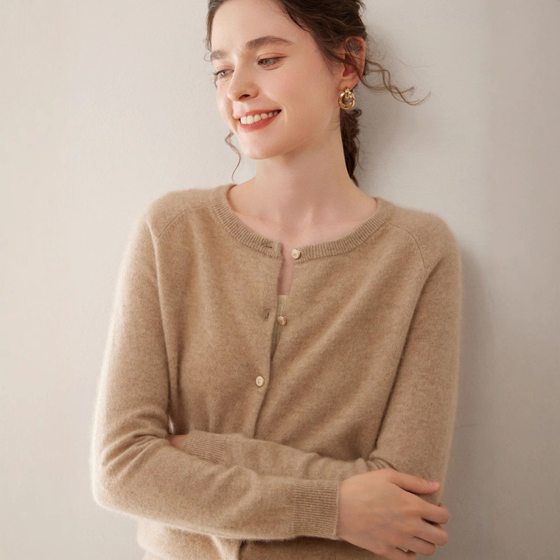 2024 Autumn and Winter New Cashmere Knitted Cardigan Women's Long-sleeved Loose Fashionable All-match Top Round Neck Lazy Style 2024 Autumn and Winter New Cashmere Knitted Cardigan Women's Long-sleeved Loose Fashionable All-match Top Round Neck Lazy Style