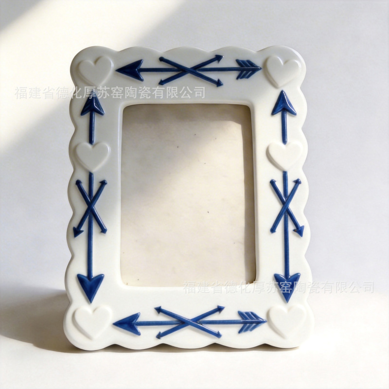 Embossed Heart Arrow Blue Ceramic Photo Frame Export Custom Valentine's Day Decoration DIY Photo Frame Desktop Display Stand
