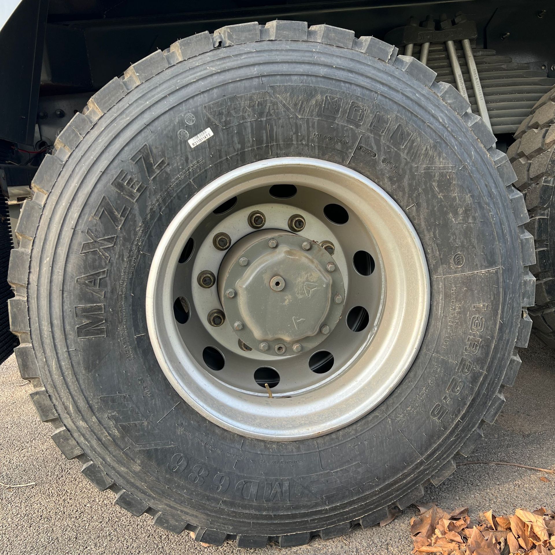 Sinotruk Howo Front-Four-Wheel, Rear-Eight-Wheel 12-Wheel Dump Truck, Mining Heavy-Duty Version, Earthmoving Truck, Transport Vehicle