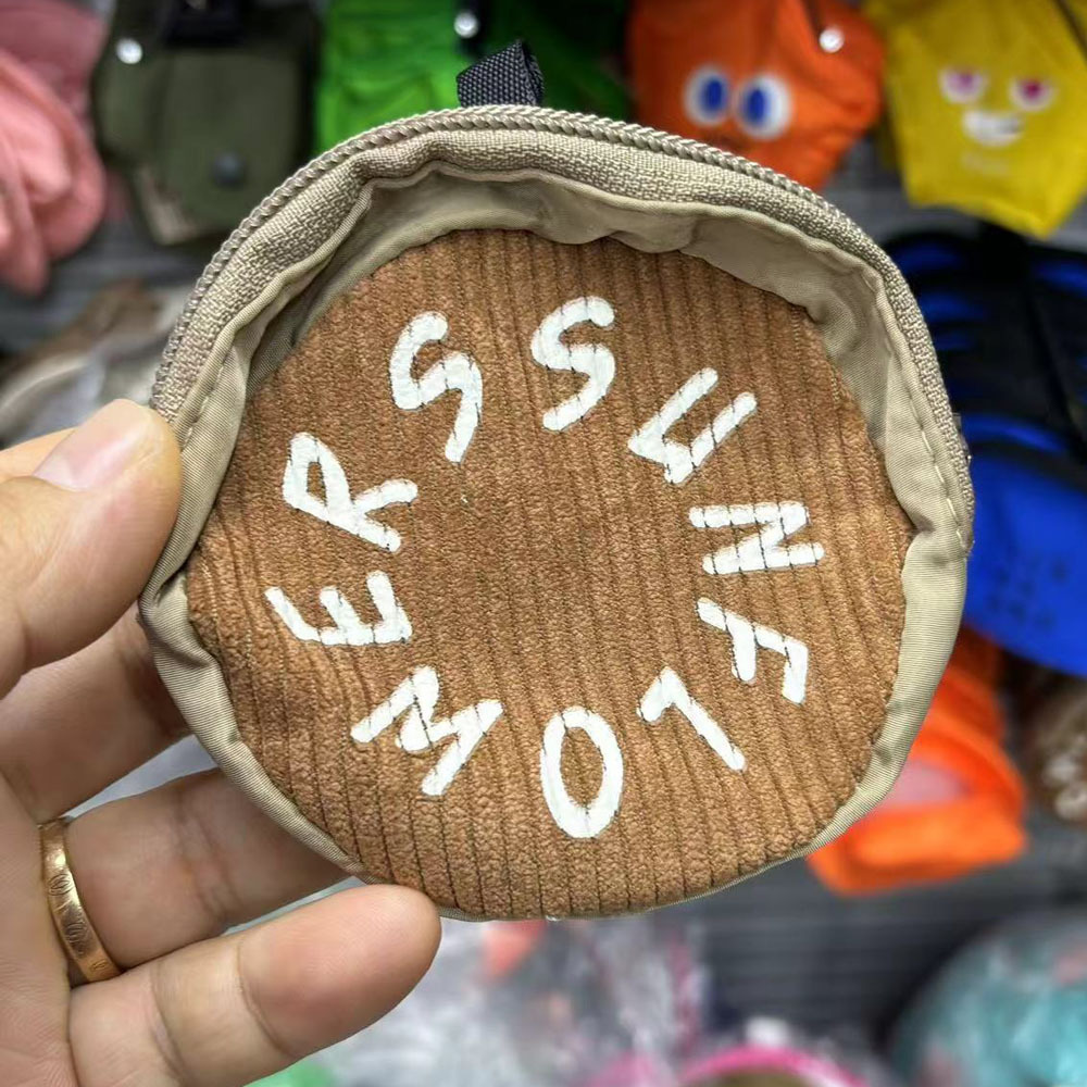 둥근 갈색