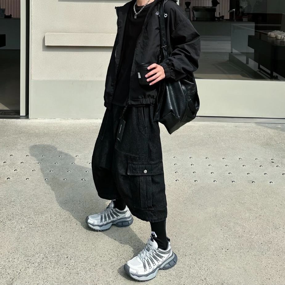 American Retro Cropped Pants for Men, Trendy Versatile Loose Wide-Leg Washed Black Cargo Jeans, Slim Fit with a High-End Feel