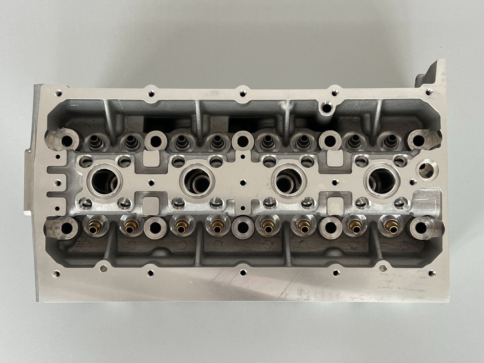 Vw Models Cax&Caxa&Caxb&Caxc&Cmsa Magotan Sagitar Scirocco 1.4t Car Aluminum Alloy Cylinder Head